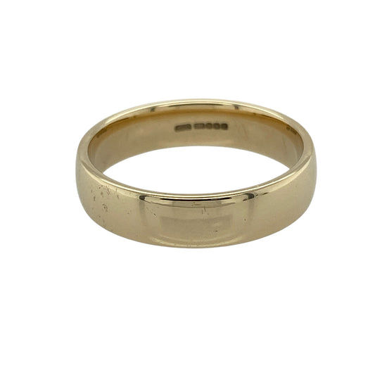 Add timeless presence to your jewellery collection with this pre-owned 9ct yellow gold wedding band ring, featuring a classic design with a wider profile—perfect for everyday wear or as a traditional wedding band.

Design: The ring features a smooth and simple band, offering a clean and understated look that never goes out of style.
Material: Made from 9ct yellow gold, the polished finish enhances the warm tone of the metal, giving a refined and traditional appearance.