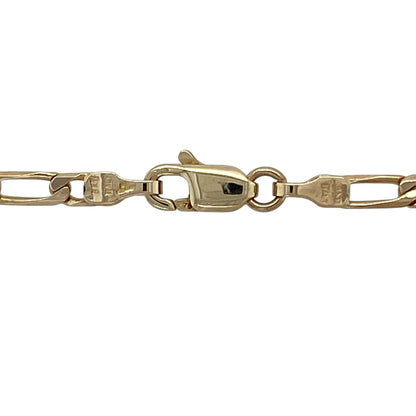 Add classic Italian-inspired style to your jewellery collection with this pre-owned 9ct yellow gold Figaro chain, featuring a timeless link pattern and versatile length—perfect for everyday wear or layering.

Design: The chain showcases the traditional Figaro pattern, with alternating short and elongated links that create a distinctive and elegant look.
Material: Made from 9ct yellow gold, the polished finish enhances the warm tone of the metal, giving a refined and classic appearance.