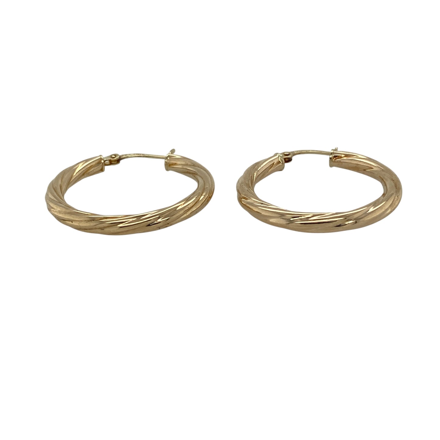 Add elegant texture to your jewellery collection with these pre-owned 9ct yellow gold twisted hoop creole earrings, featuring a classic design with a decorative twist—perfect for everyday wear or effortless styling.

Design: The earrings feature a twisted hoop creole style, measuring approximately 24mm in diameter, creating a rope-like effect that adds subtle depth and sparkle.