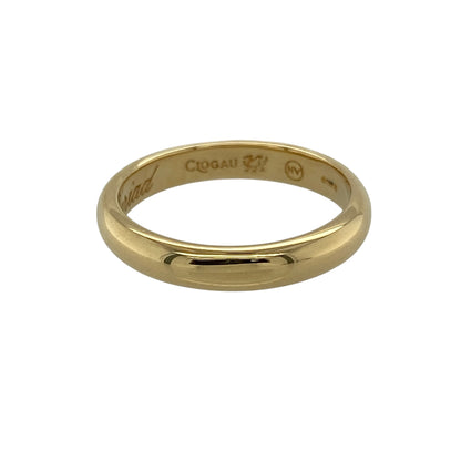 Add meaningful elegance to your jewellery collection with this pre-owned 18ct yellow gold Cariad wedding band ring, featuring a timeless design with a romantic touch—perfect for everyday wear or as a traditional wedding band.

Design: The ring features a classic band profile with the word “Cariad” engraved on the inside, meaning “love” in Welsh, adding a heartfelt and personal detail.
Material: Made from 18ct yellow gold by Clogau, the polished finish enhances the rich, warm tone of the metal.