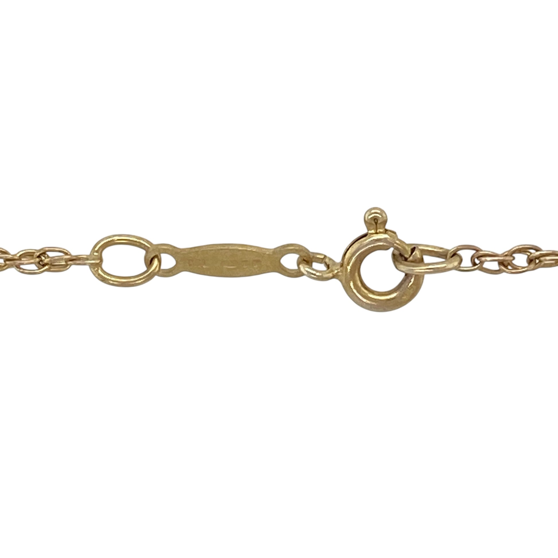 Add classic refinement to your collection with this pre-owned 9ct yellow gold Prince of Wales chain—an elegant and versatile piece perfect for everyday wear or layering.

Design: The chain features a fine 1mm wide Prince of Wales link design, known for its intricate, slightly textured appearance that adds subtle detail and sophistication.
Material: Made from 9-carat yellow gold, the polished finish enhances the warm tone of the metal while complementing the delicate link style.