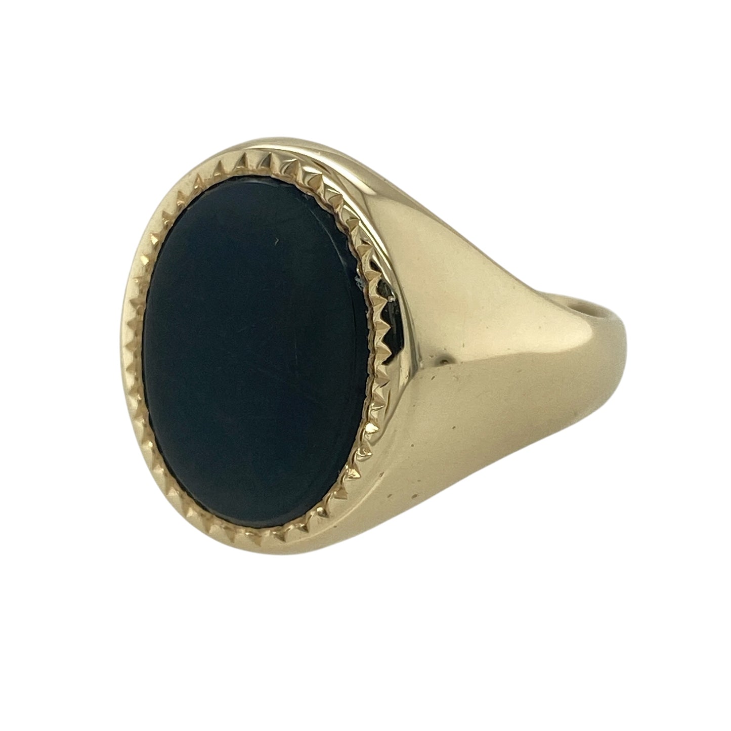 Make a bold and timeless statement with this pre-owned 9ct yellow gold onyx set oval signet ring—an eye-catching piece with classic heritage appeal.

Design: The ring features a substantial 15mm by 12mm oval onyx gemstone, showcasing a deep black polished surface that creates a striking contrast against the yellow gold. The traditional signet style gives it a strong and distinguished presence.