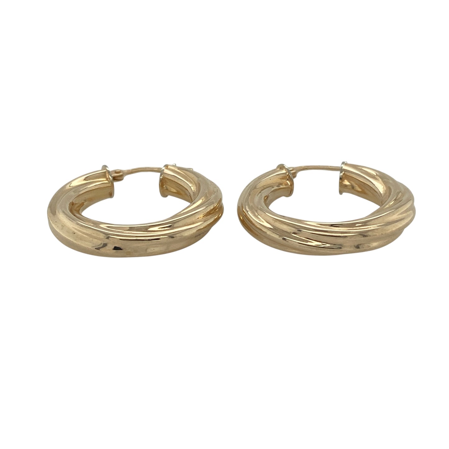 Add classic texture and timeless style to your collection with these pre-owned 9ct yellow gold twisted hoop earrings—an effortlessly elegant pair perfect for everyday wear.

Design: The earrings feature a traditional hoop shape with a twisted pattern, creating depth and light-catching detail for a refined and eye-catching finish.
Material: Made from 9-carat yellow gold, the polished finish enhances the warmth of the metal while highlighting the twist design.
