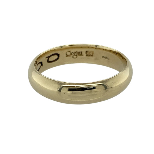 Celebrate love and timeless Welsh heritage with this pre-owned 9ct yellow gold Clogau Cariad 5mm wedding band ring—an elegant piece rich in meaning and classic style.

Design: The ring features a 5mm wide band with a smooth, polished finish, showcasing the timeless simplicity of the Cariad design, inspired by the Welsh word for “love.”
Material: Made from 9-carat yellow gold, the warm tone of the metal enhances its traditional appeal and enduring beauty.