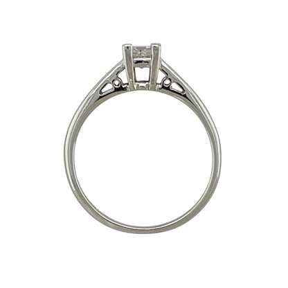18ct White Gold & Diamond Set Solitaire Ring
