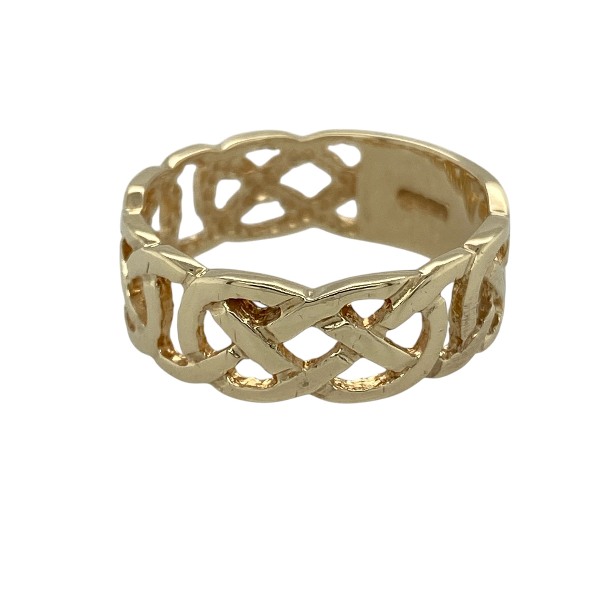 Add meaningful design and bold style to your collection with this pre-owned 9ct yellow gold open Celtic knot band ring—an eye-catching piece with timeless appeal.

Design: The ring features a 7mm wide band with an open Celtic knot pattern, showcasing interwoven detailing that symbolises eternity and connection while creating a striking, textured look.
Material: Made from 9-carat yellow gold, the polished finish enhances the warmth of the metal and highlights the intricate knotwork.