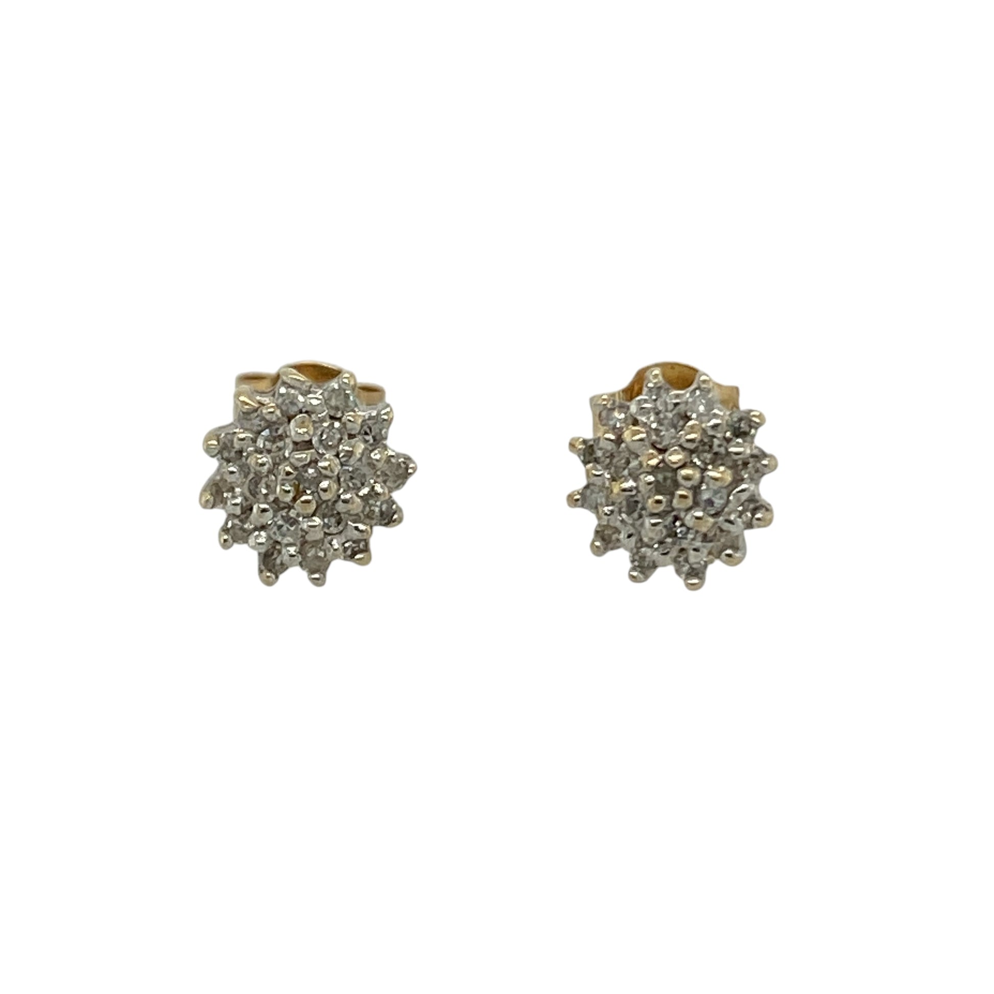 Add classic sparkle and everyday elegance to your collection with these pre-owned 9ct yellow gold diamond set cluster stud earrings—an effortlessly stylish pair with timeless appeal.

Design: The earrings feature a cluster arrangement of sparkling diamonds, creating the illusion of a larger centrepiece while maximising brilliance and shine.
Material: Made from 9-carat yellow gold, the polished finish enhances the warm tone of the metal while complementing the sparkle of the diamonds.