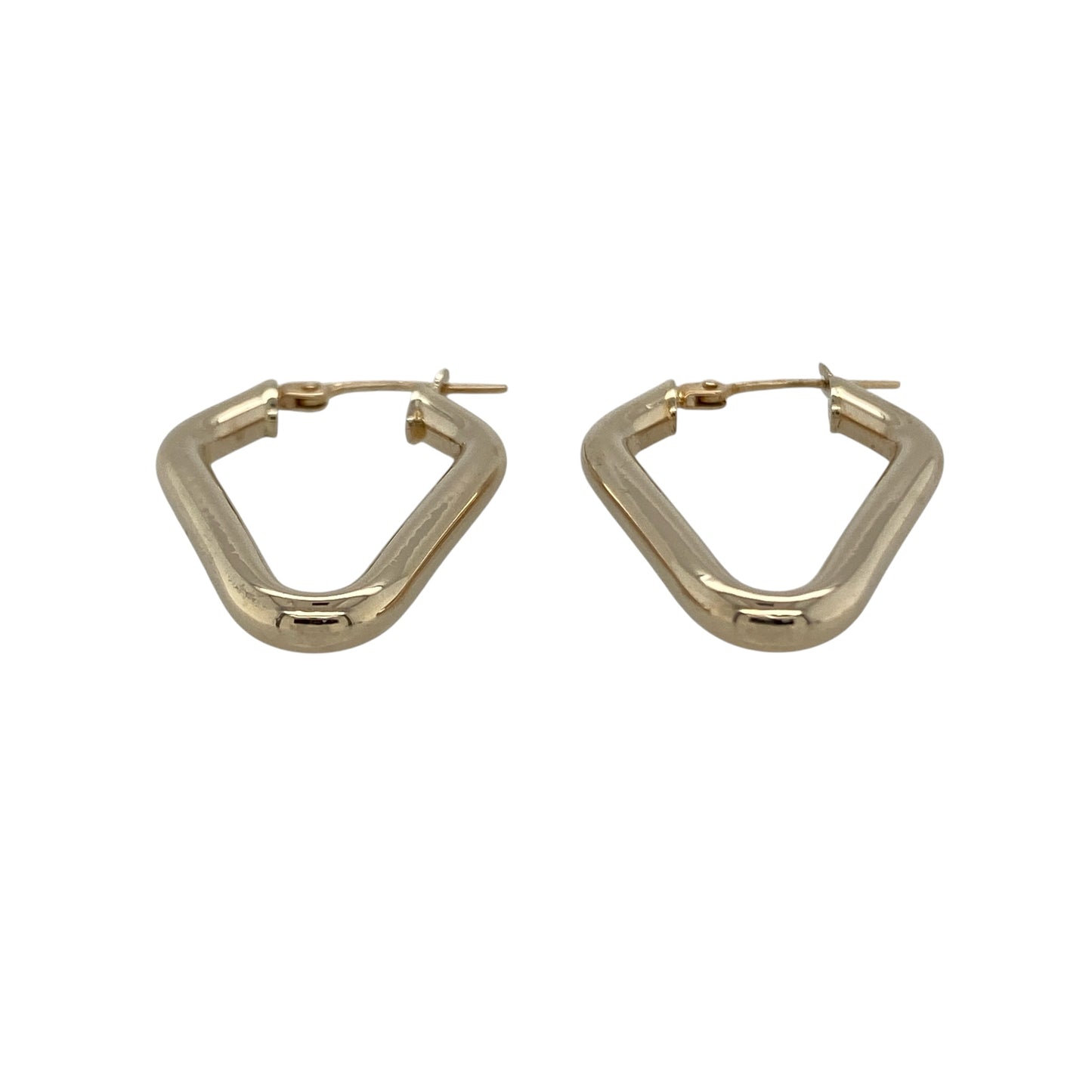 Bring sleek simplicity and modern elegance to your collection with these pre-owned 9ct yellow gold diamond shape plain creole earrings, offering a clean silhouette with timeless appeal—perfect for everyday wear or effortless styling.

Design: The earrings feature a diamond-shaped creole hoop design with smooth, plain surfaces, creating a sharp and contemporary look while maintaining classic elegance.