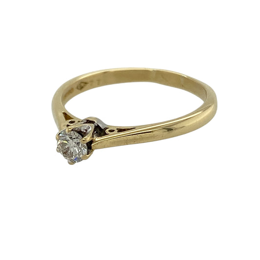 Bring timeless elegance and refined sparkle to your collection with this pre-owned 18ct yellow gold diamond solitaire ring, featuring a classic single-stone design—perfect for special occasions or everyday luxury.

Design: The ring showcases a brilliant-cut diamond of approximately 0.11ct at the centre, offering a clean and sophisticated solitaire style that highlights the natural beauty of the stone.