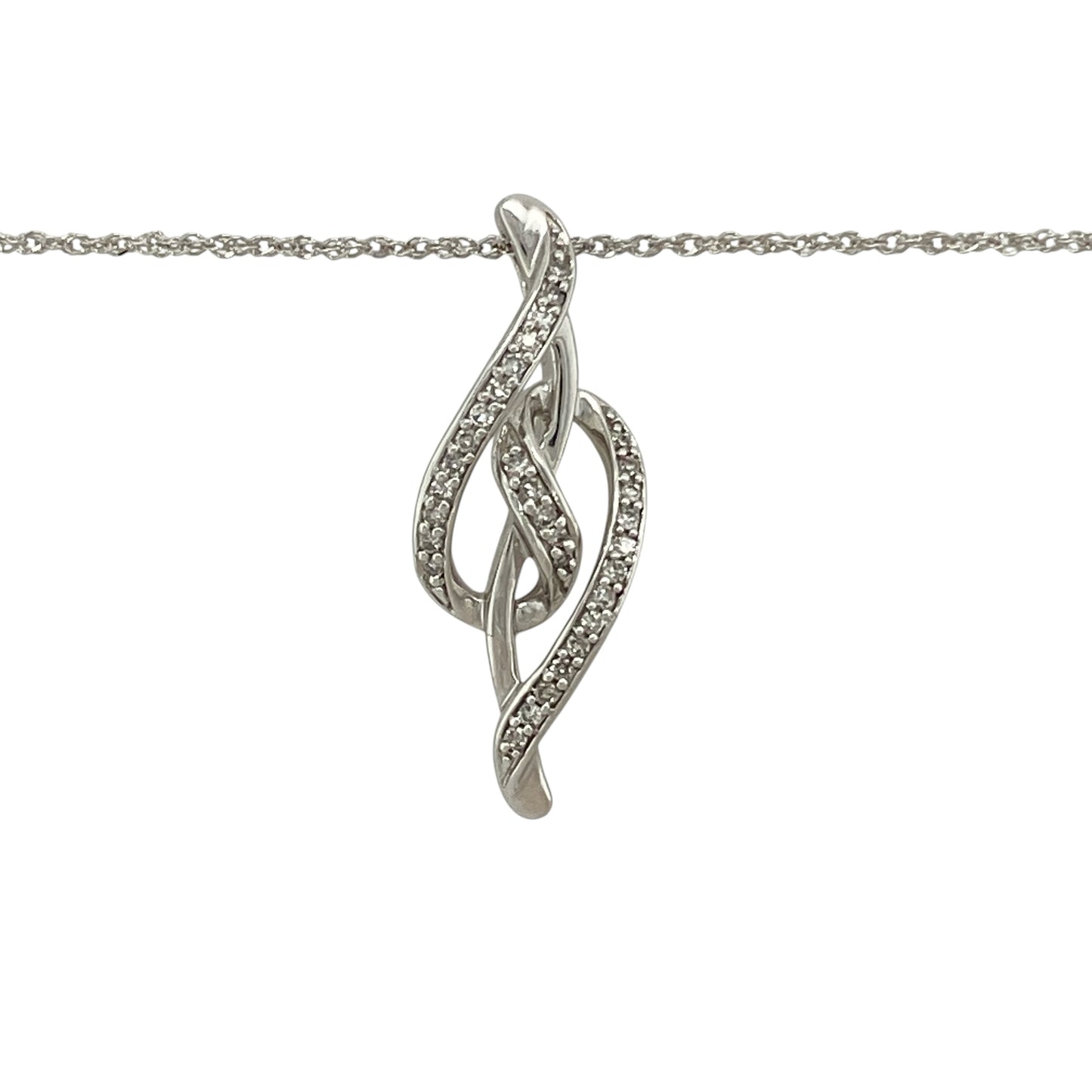 Bring modern elegance and refined sparkle to your collection with this pre-owned 9ct white gold diamond set open twist weave pendant necklace, featuring a contemporary design with graceful movement—perfect for both everyday wear and special occasions.

Design: The pendant features an open twist weave design measuring approximately 2.9cm in length, accented with sparkling diamonds that add subtle brilliance and enhance its flowing form.
