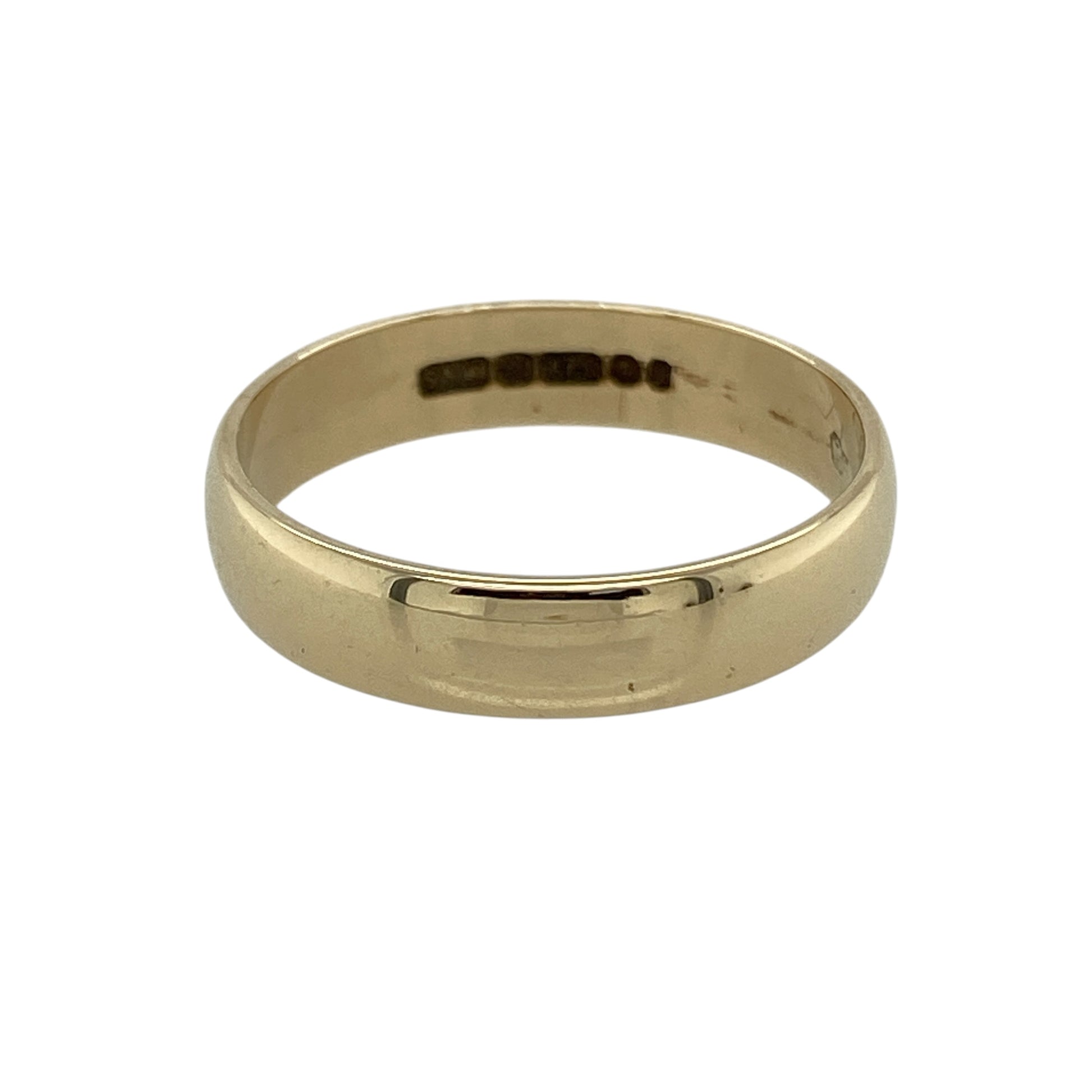 Bring timeless simplicity and classic elegance to your collection with this pre-owned 9ct yellow gold wedding band ring, featuring a traditional design suited for everyday wear—perfect as a wedding ring or a meaningful piece.

Design: The ring features a classic court-style band with a width of approximately 4.5mm, offering a smooth and understated look that never goes out of style.