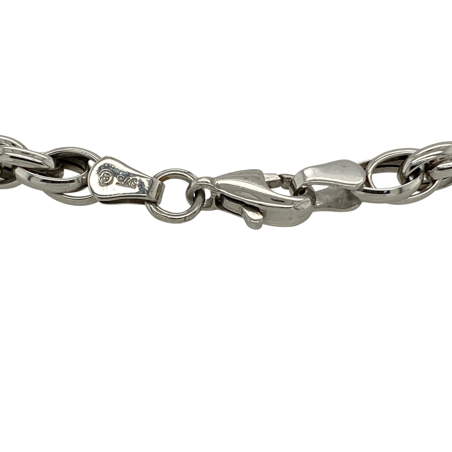 Bring classic texture and refined style to your collection with this pre-owned 9ct white gold Prince of Wales bracelet, featuring a distinctive link design with timeless appeal—perfect for everyday wear or layering.

Design: The bracelet features a traditional Prince of Wales link pattern with a width of approximately 4mm, offering a structured and eye-catching look with intricate detail.