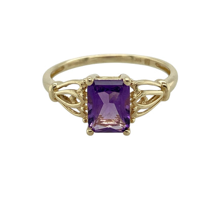 9ct Gold & Amethyst Set Ring