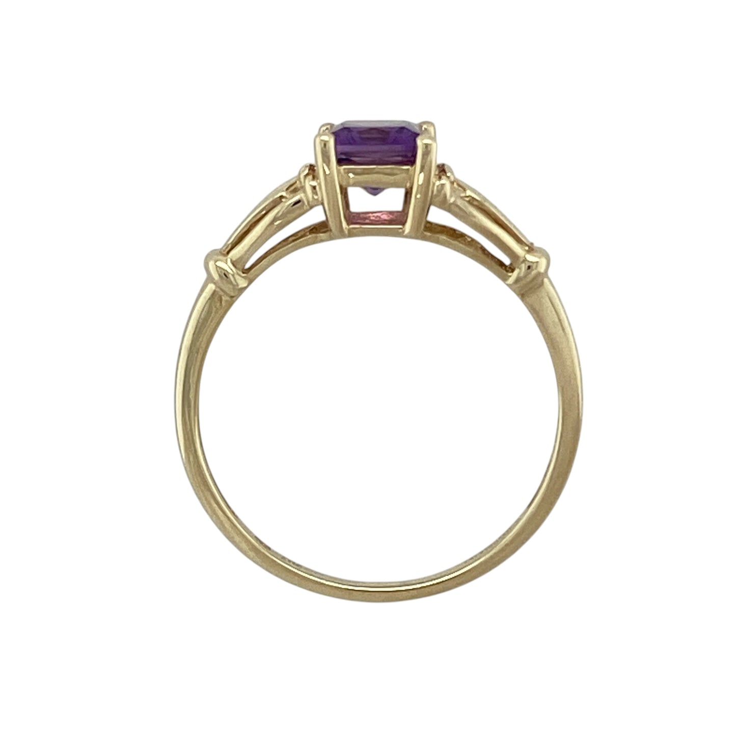 9ct Gold & Amethyst Set Ring