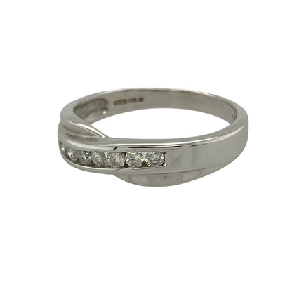 Bring contemporary elegance and refined sparkle to your collection with this pre-owned 9ct white gold diamond crossover band ring, featuring a stylish design with timeless appeal—perfect for everyday wear or special occasions.

Design: The ring features a crossover band style measuring approximately 5mm across the front, set with sparkling diamonds that create a flowing and eye-catching look.