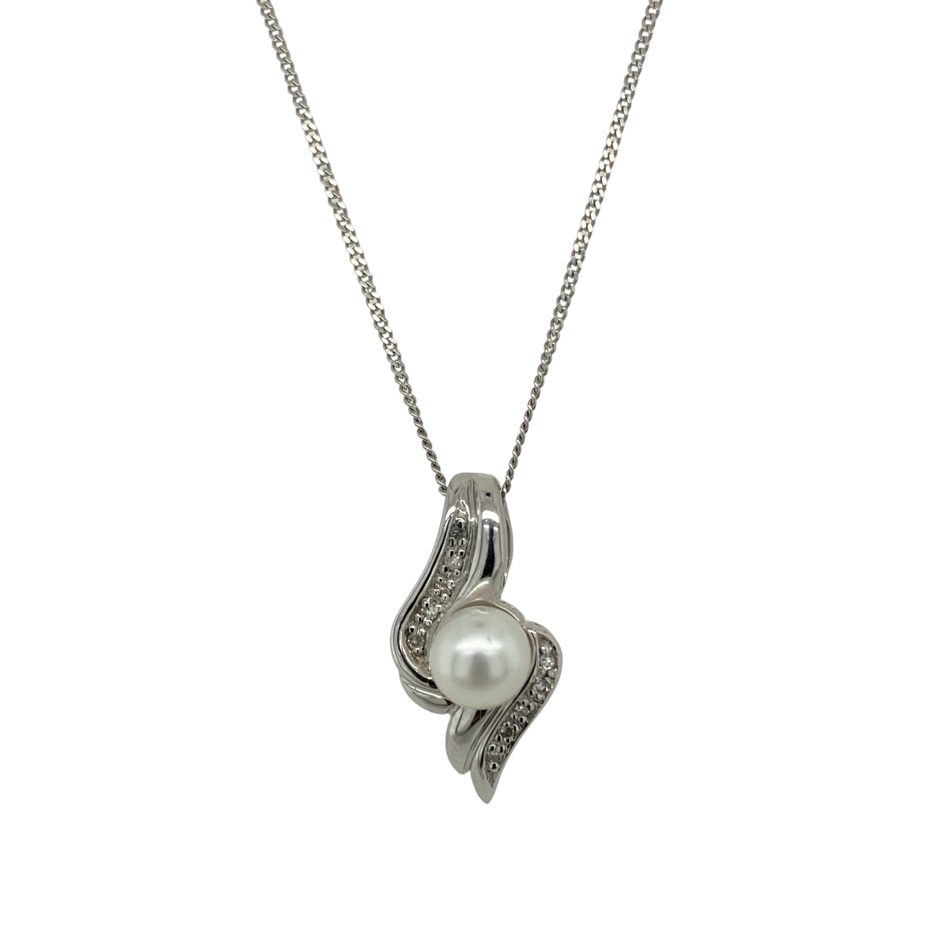 9ct White Gold Diamond & Pearl Twist 18" Necklace