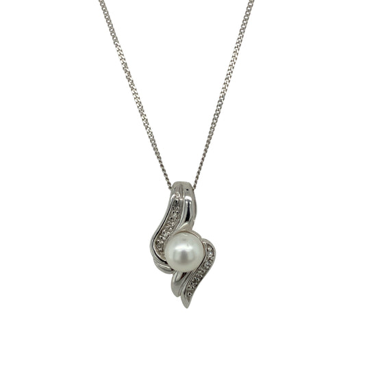 9ct White Gold Diamond & Pearl Twist 18" Necklace
