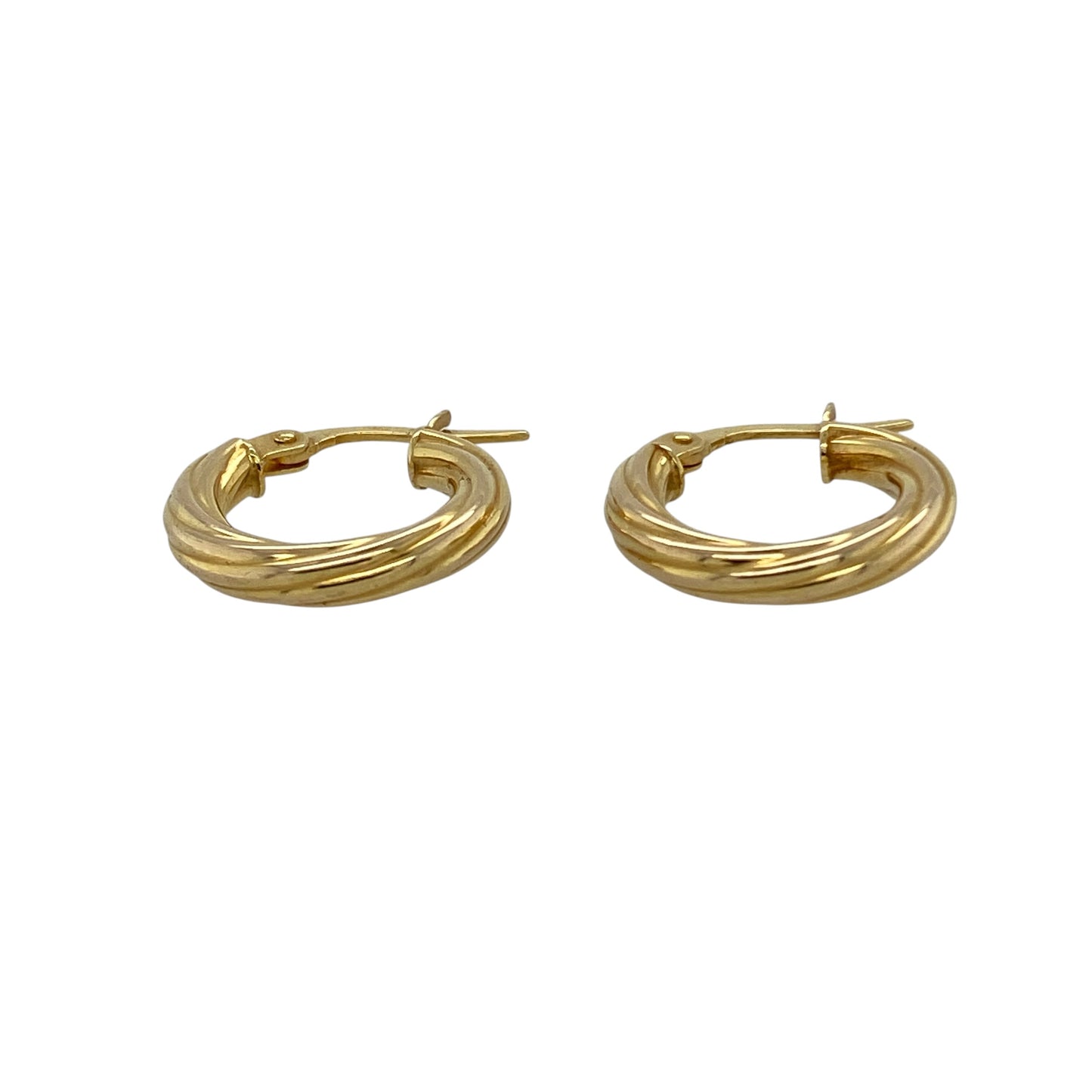 Bring timeless elegance and everyday versatility to your collection with these pre-owned 9ct yellow gold twisted hoop creole earrings, featuring a classic design with subtle detail—perfect for effortless daily styling.

Design: The earrings feature a traditional hoop creole shape with a twisted finish, creating a delicate light-catching effect that adds texture and interest to the classic hoop style.
