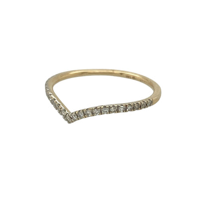 Bring delicate sparkle and timeless elegance to your collection with this pre-owned 14ct yellow gold diamond wishbone ring, featuring a graceful design with classic appeal—perfect for everyday wear, stacking, or pairing with other rings.

Design: The ring features a traditional wishbone shape with a slim 1mm band, accented with sparkling diamonds that add subtle brilliance to the elegant curved design.