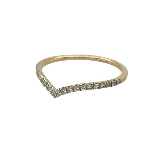 Bring delicate sparkle and timeless elegance to your collection with this pre-owned 14ct yellow gold diamond wishbone ring, featuring a graceful design with classic appeal—perfect for everyday wear, stacking, or pairing with other rings.

Design: The ring features a traditional wishbone shape with a slim 1mm band, accented with sparkling diamonds that add subtle brilliance to the elegant curved design.