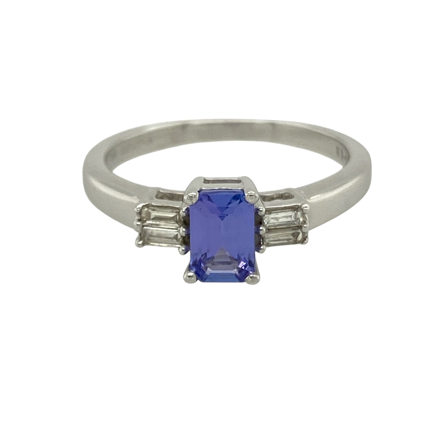 9ct White Gold Diamond & Tanzanite Set Ring