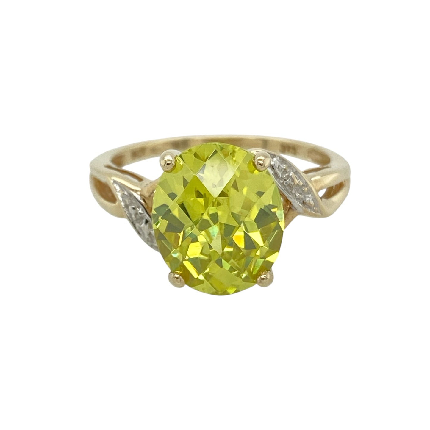 9ct Gold & Peridot Ring