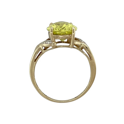 9ct Gold & Peridot Ring