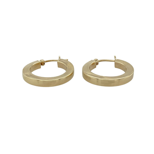 Add modern simplicity to your jewellery collection with these pre-owned 9ct yellow gold squared plain hoop creole earrings, featuring a sleek geometric shape with timeless everyday appeal—perfect for casual wear, workwear, or minimalist styling.

Design: The earrings feature a classic hoop creole style with a contemporary squared shape and smooth plain finish, offering a clean and stylish look. Measuring approximately 20mm in diameter, they provide a versatile size suitable for everyday wear.