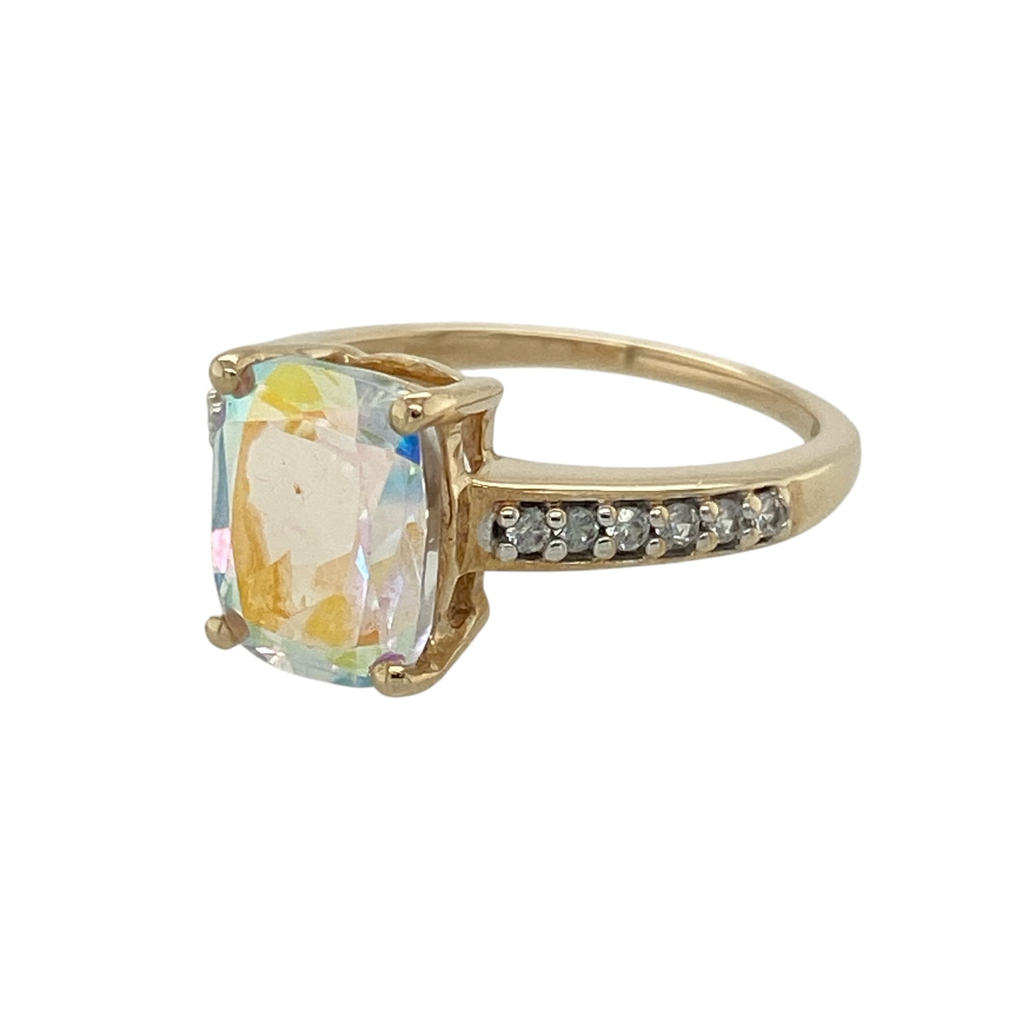 Add vibrant colour and dazzling sparkle to your jewellery collection with this pre-owned 9ct yellow gold mystic topaz and cubic zirconia ring, featuring a striking rectangular gemstone with shimmering shoulder detail—perfect for special occasions, evening wear, or elegant everyday styling.

Design: The ring showcases a captivating rectangular mystic topaz stone measuring approximately 9mm by 7mm