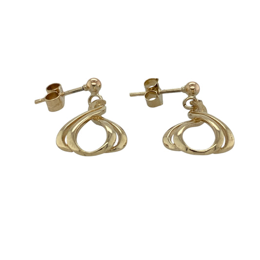 Add elegant movement and timeless style to your jewellery collection with these pre-owned 9ct yellow gold twisted drop earrings, featuring a graceful flowing design with versatile everyday appeal—perfect for occasion wear, evening styling, or effortless daily elegance.

Design: The earrings feature a stylish twisted drop design with flowing curves that create subtle movement and an eye-catching finish when worn.