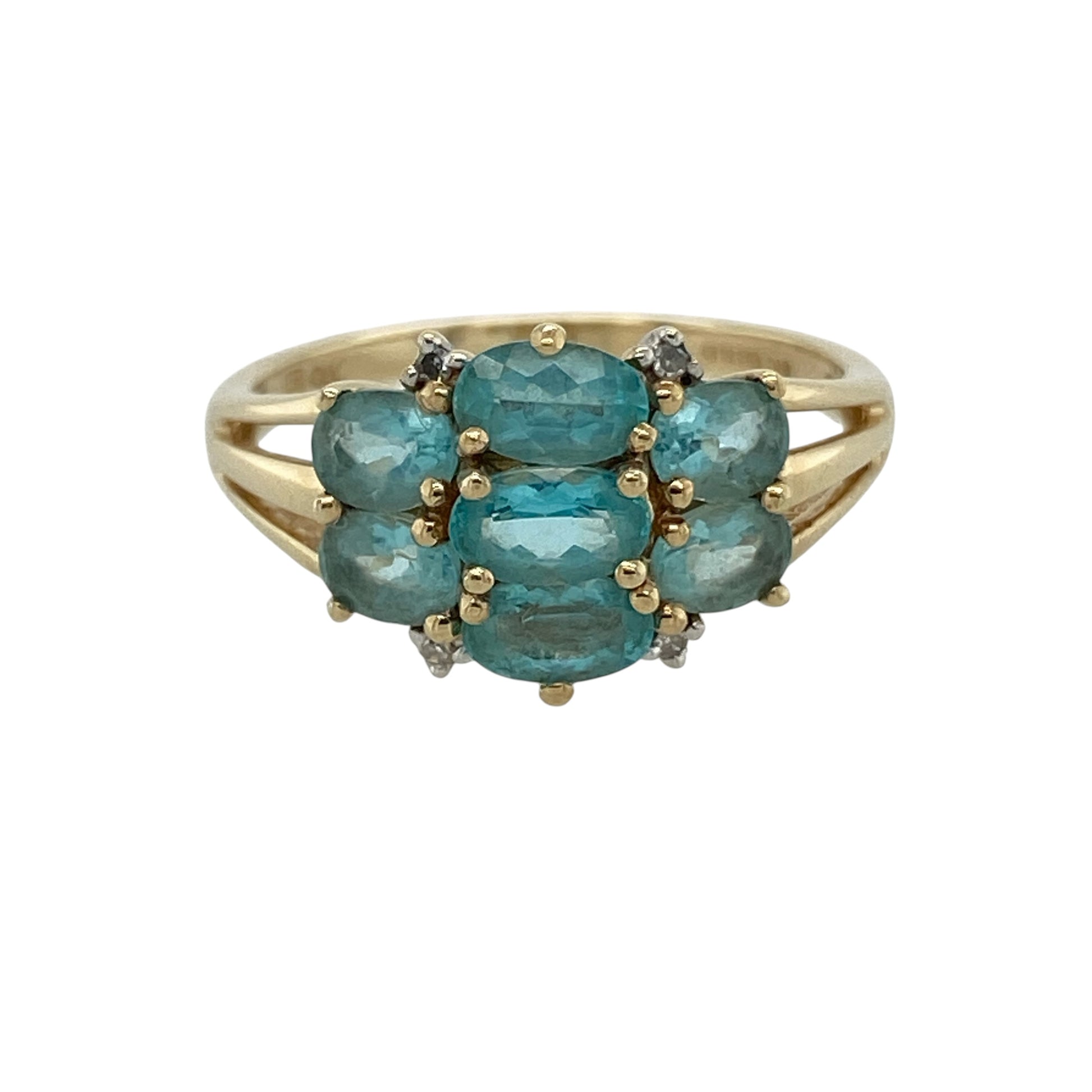 9ct Gold Diamond & Blue Stone Cluster Ring