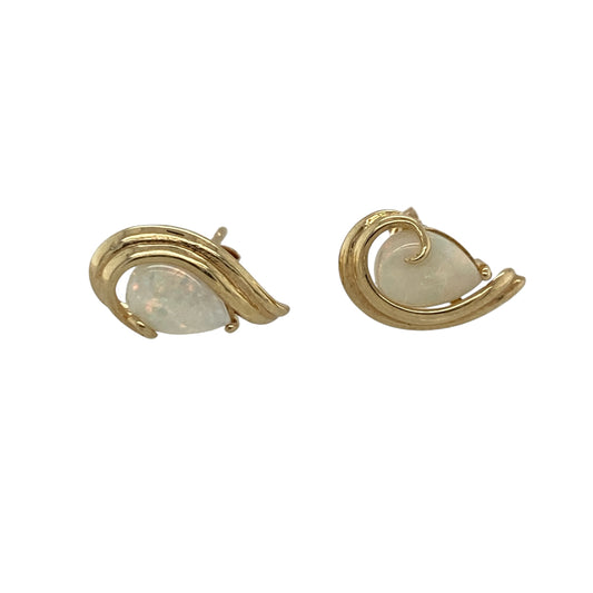 Add elegant shimmer and timeless charm to your jewellery collection with these pre-owned 9ct yellow gold opalique teardrop stud earrings, featuring luminous gemstones with classic everyday appeal—perfect for special occasions, gifting, or sophisticated daily wear.

Design: The earrings showcase beautiful teardrop-shaped opalique stones measuring approximately 7mm by 5mm each, creating a graceful and feminine look with soft iridescent tones that catch the light beautifully.