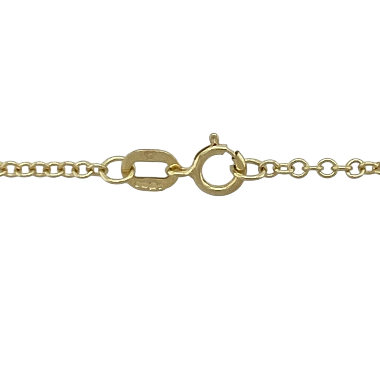 Add a timeless essential to your jewellery collection with this pre-owned 9ct yellow gold belcher chain, featuring a classic link design with versatile everyday appeal—perfect for wearing alone, pairing with a favourite pendant, or layering with other necklaces.

Design: The chain features traditional belcher links measuring approximately 1mm wide, creating a refined and elegant look that complements a wide variety of jewellery styles.