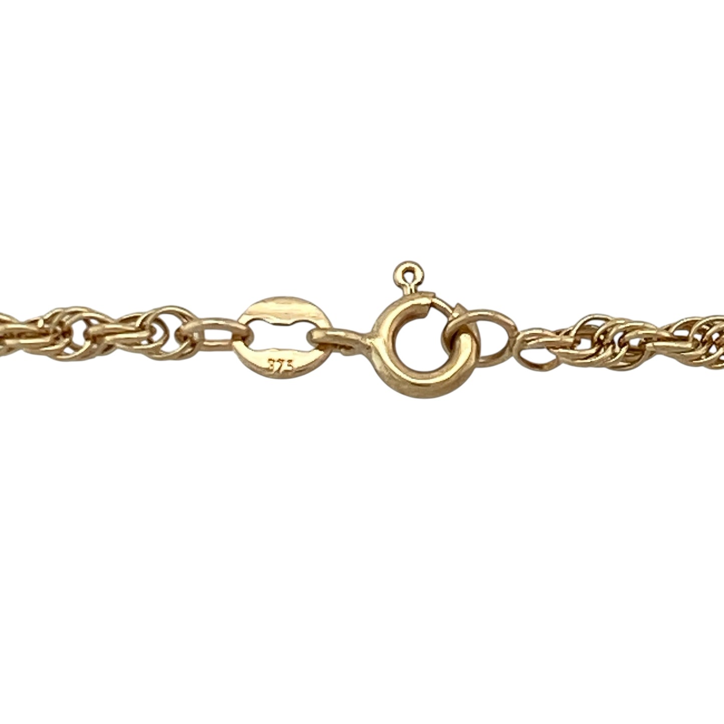 Add timeless elegance to your jewellery collection with this pre-owned 9ct yellow gold Prince of Wales chain, featuring an intricate woven design with classic everyday appeal—perfect for wearing alone, pairing with a favourite pendant, or layering with other necklaces.

Design: The chain features the distinctive Prince of Wales link pattern measuring approximately 2.5mm wide, creating a beautifully woven appearance with exceptional texture and light-catching detail.