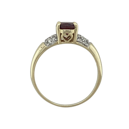 9ct Gold Garnet & Cubic Zirconia Ring
