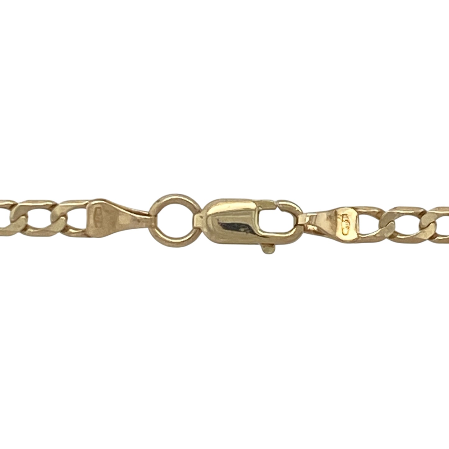 Add timeless style and everyday versatility to your jewellery collection with this pre-owned 9ct yellow gold curb chain, featuring a classic link design with enduring appeal—perfect for wearing alone, pairing with a favourite pendant, or layering with other necklaces.

Design: The chain features traditional curb links creating a sleek and elegant appearance, with an approximate width of 3mm that offers a noticeable yet versatile look.
