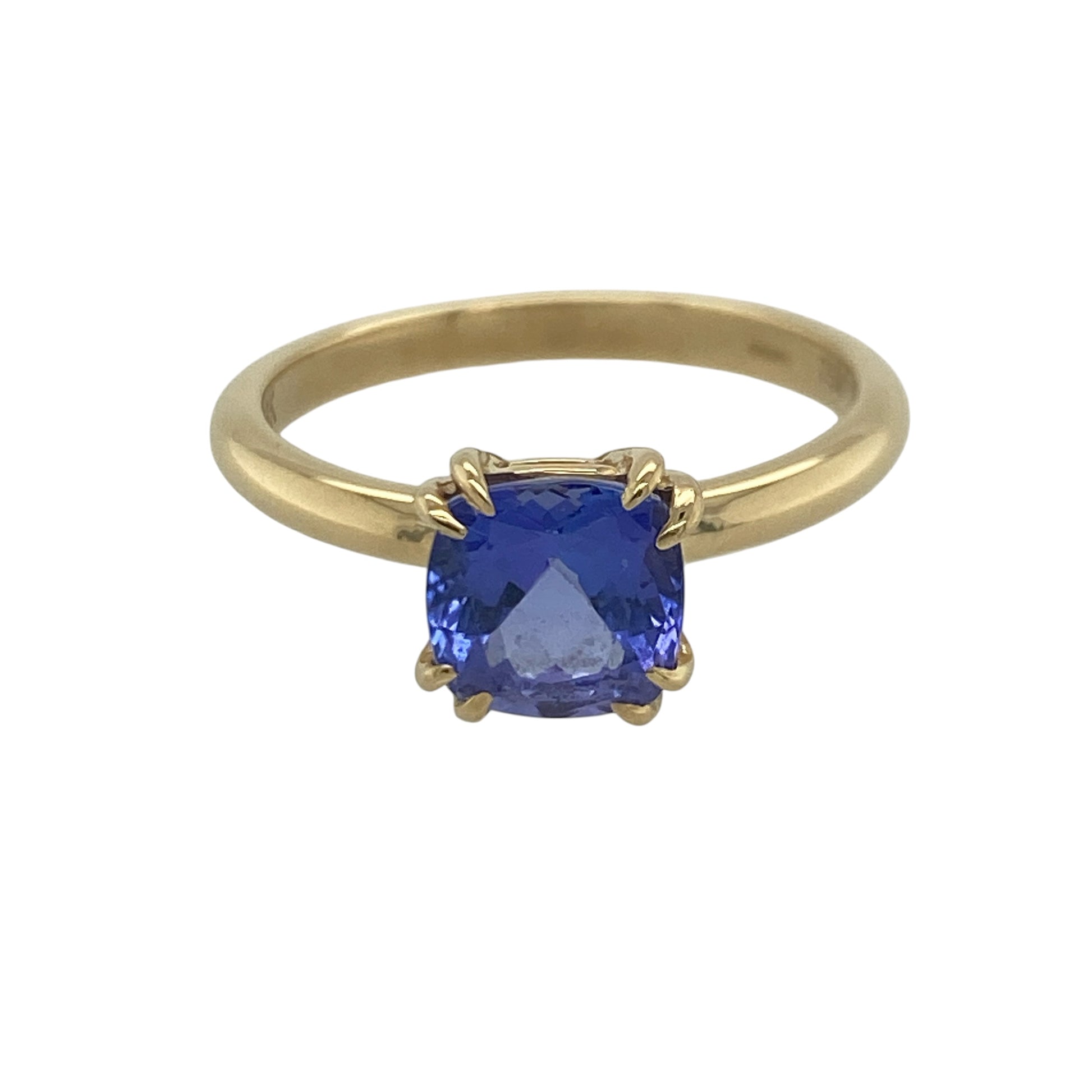 18ct Gold & Tanzanite Solitaire Ring