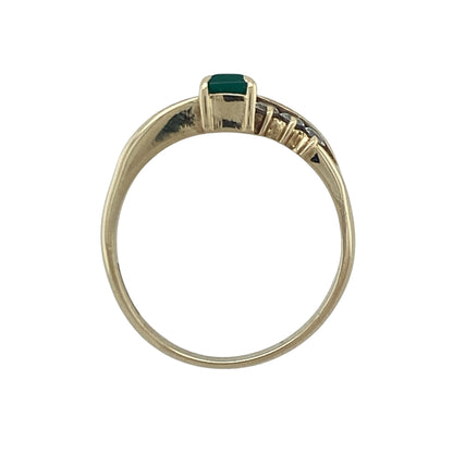 9ct Gold Green Stone & Cubic Zirconia Ring