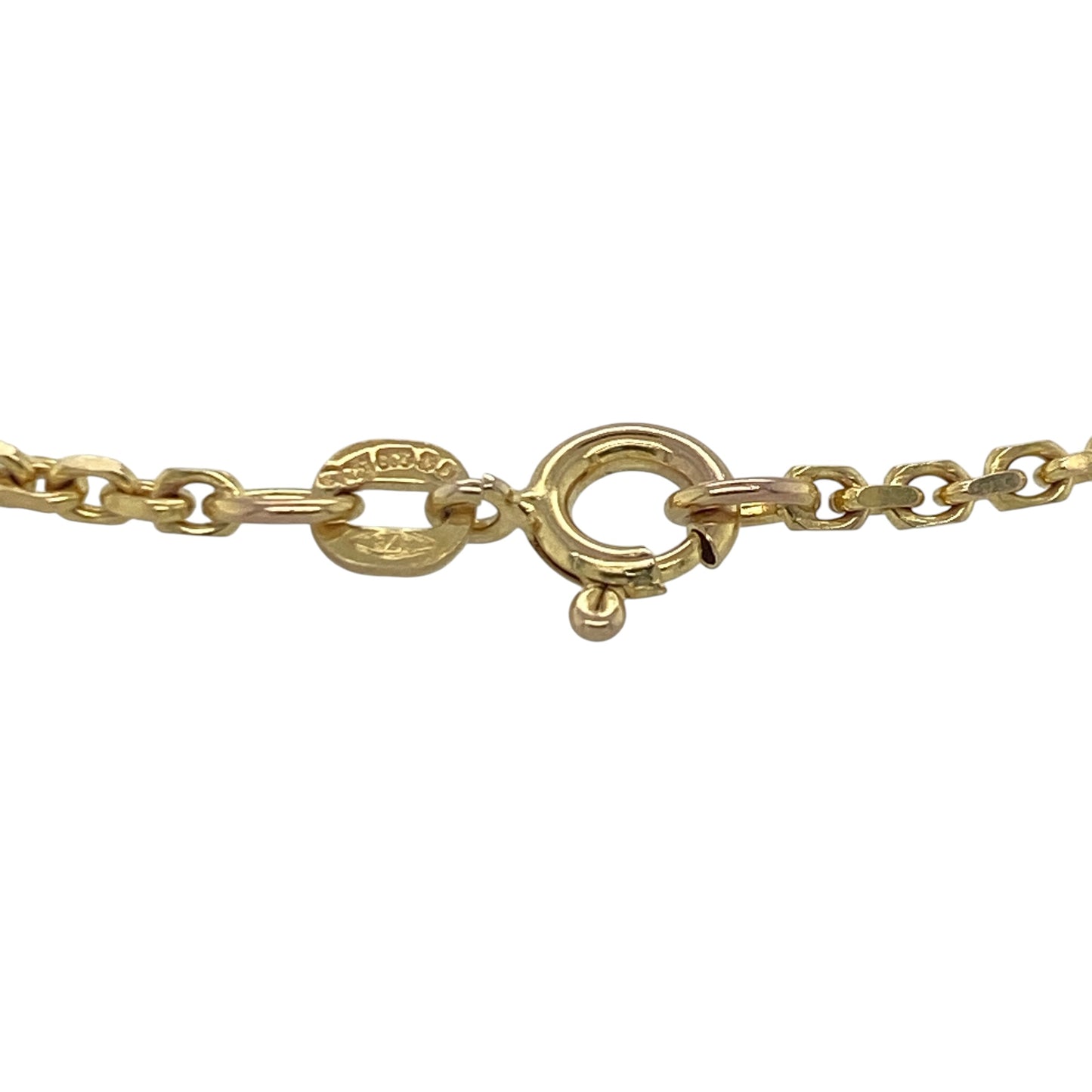 Add timeless elegance to your jewellery collection with this pre-owned 9ct yellow gold faceted belcher bracelet, featuring a classic link design with subtle light-catching detail and versatile everyday appeal—perfect for gifting, layering, or daily wear.

Design: The bracelet features traditional faceted belcher links measuring approximately 2mm wide. The faceted finish reflects the light beautifully, adding extra sparkle and character to the classic belcher chain design.