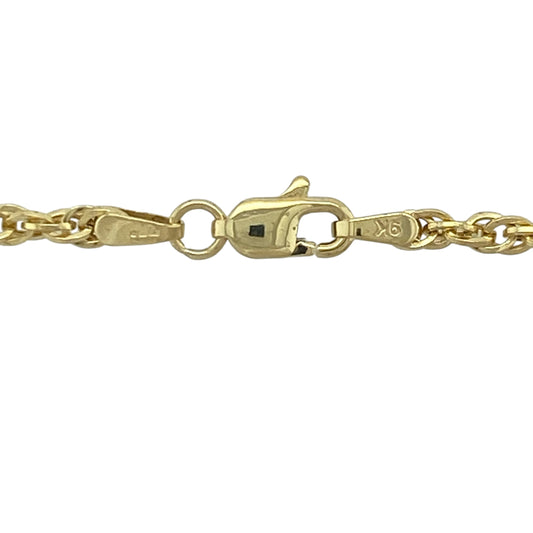 Add timeless sophistication and versatile style to your jewellery collection with this pre-owned 9ct yellow gold Prince of Wales chain, featuring an intricate woven design with elegant everyday appeal—perfect for wearing alone, pairing with a favourite pendant, or layering with other necklaces.

Design: The chain features the classic Prince of Wales link pattern measuring approximately 3mm wide, creating a beautifully woven appearance with exceptional texture and light-catching detail.