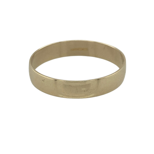 Celebrate timeless commitment with this pre-owned 9ct yellow gold wedding band ring, featuring a classic and elegant design with enduring everyday appeal—perfect as a wedding ring, anniversary band, or a versatile addition to any jewellery collection.

Design: The ring features a traditional polished wedding band profile measuring approximately 4mm wide, offering a clean and understated look that never goes out of style. Its simple design provides timeless elegance and comfortable everyday wear.