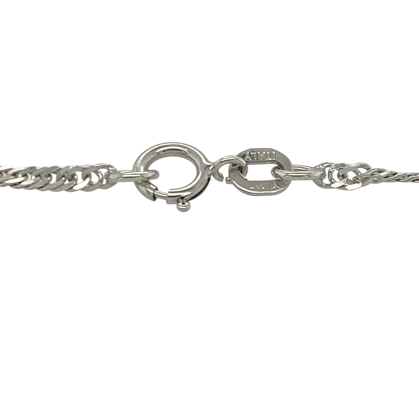 Add timeless elegance and delicate sparkle to your jewellery collection with this pre-owned 9ct white gold Singapore bracelet, featuring a beautifully twisted design with refined everyday appeal—perfect for gifting, layering, or effortless daily wear.

Design: The bracelet features the distinctive Singapore link pattern measuring approximately 2mm wide, with an elegant twisted construction that creates a fluid, light-catching effect and beautiful sparkle with movement.