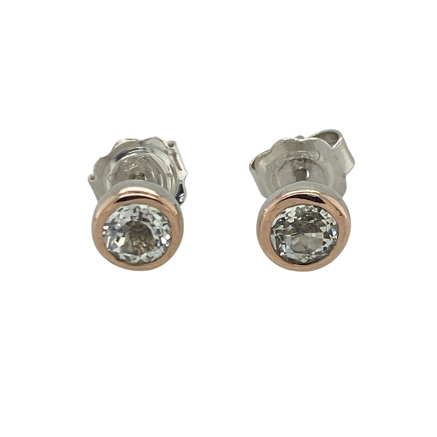 Add timeless sparkle and Welsh-inspired elegance to your jewellery collection with these pre-owned sterling silver and white topaz Clogau stud earrings, featuring a classic design with refined everyday appeal—perfect for gifting, special occasions, or effortless daily wear.

Design: The earrings showcase sparkling round white topaz gemstones, each measuring approximately 5mm in diameter.