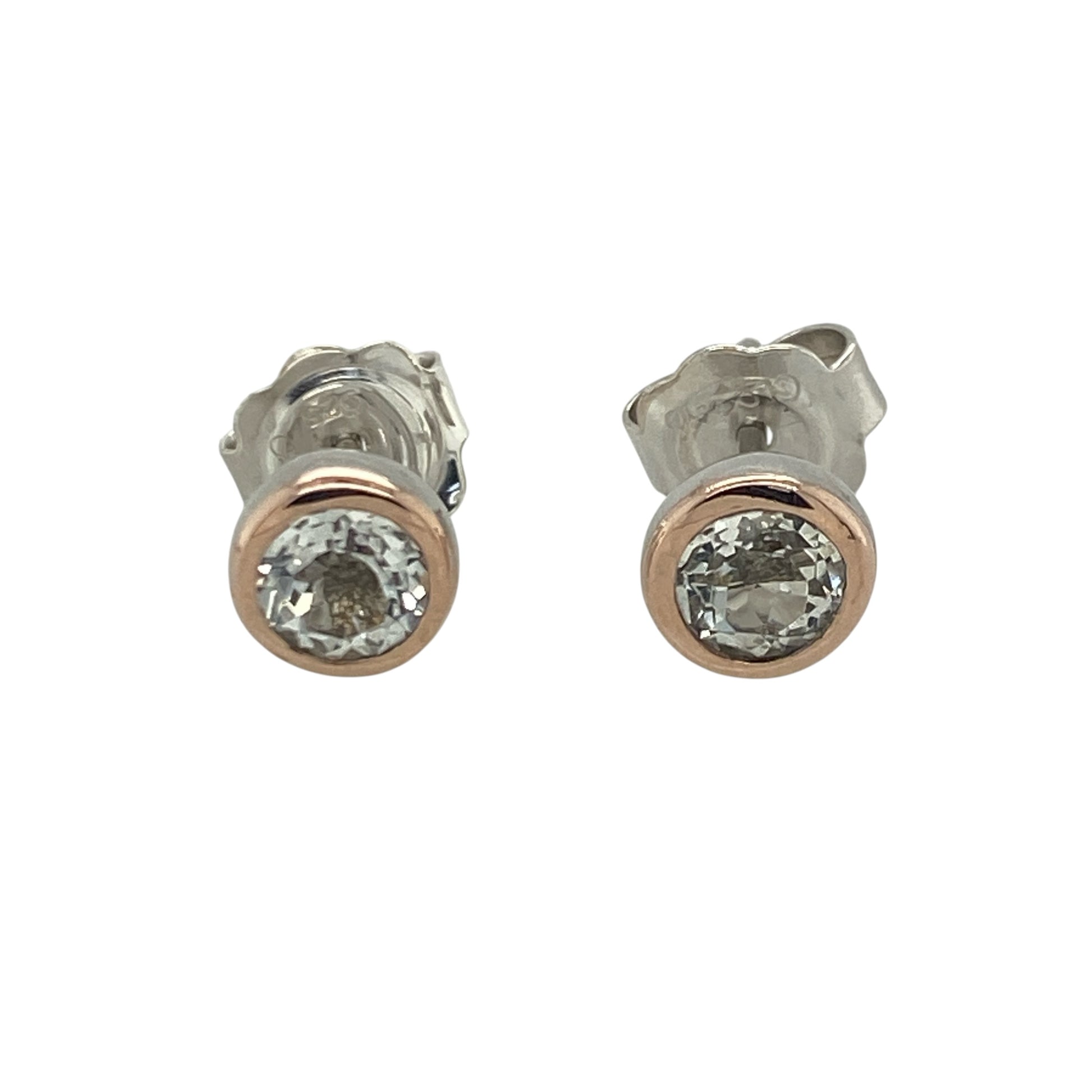 Add timeless sparkle and Welsh-inspired elegance to your jewellery collection with these pre-owned sterling silver and white topaz Clogau stud earrings, featuring a classic design with refined everyday appeal—perfect for gifting, special occasions, or effortless daily wear.

Design: The earrings showcase sparkling round white topaz gemstones, each measuring approximately 5mm in diameter.