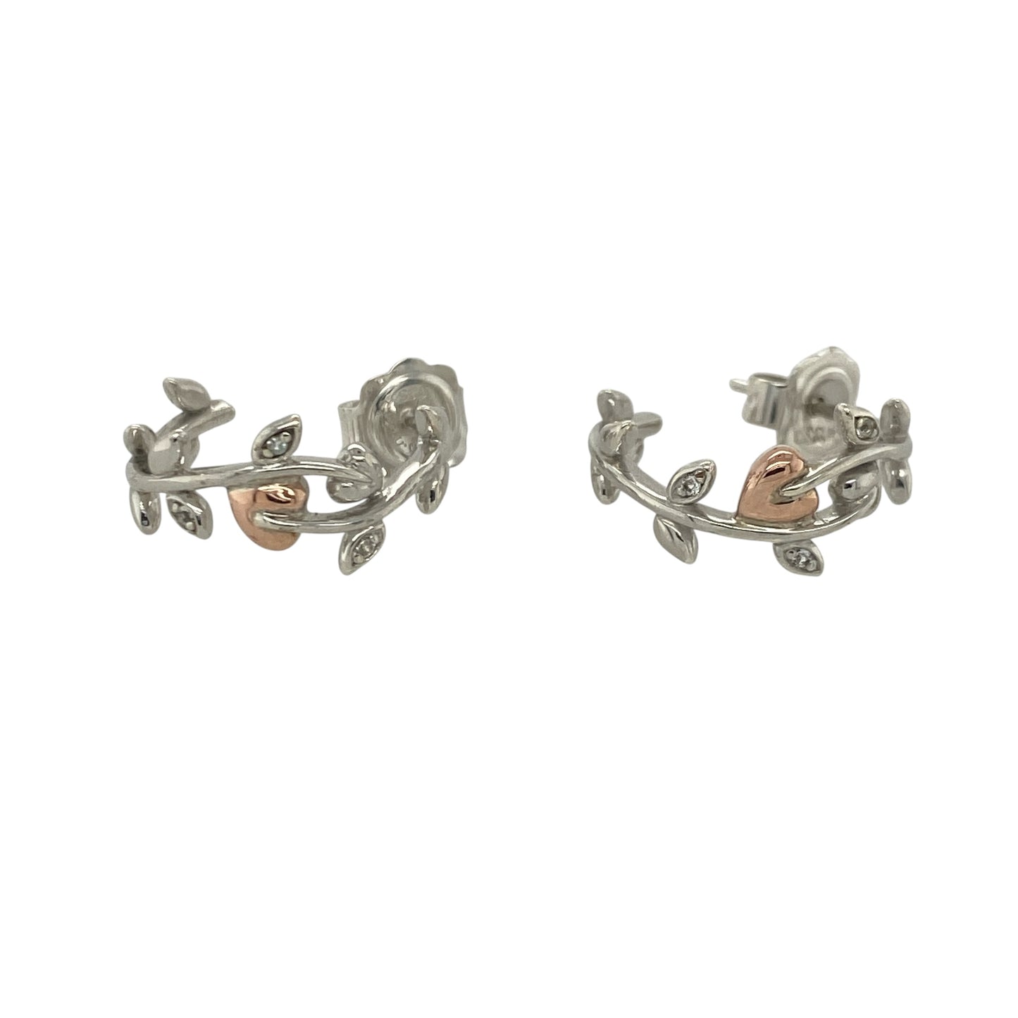 Add a touch of Welsh heritage and elegant sparkle to your jewellery collection with these pre-owned sterling silver, 9ct rose gold and white topaz Clogau Tree of Life half hoop earrings, featuring a beautifully symbolic design with timeless everyday appeal—perfect for gifting, special occasions, or refined daily wear.

Design: The earrings feature the iconic Tree of Life motif incorporated into an elegant half hoop design, accented with sparkling white topaz stones