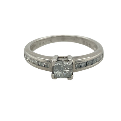 9ct White Gold & Diamond Illusion Set Solitaire Ring