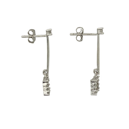 Add timeless sparkle and elegant sophistication to your jewellery collection with these pre-owned 9ct white gold diamond drop earrings, featuring a graceful design with refined everyday appeal—perfect for special occasions, gifting, or luxurious daily wear.

Design: The earrings feature an elegant drop design measuring approximately 28mm in length, creating a beautifully elongated silhouette that moves gracefully when worn.