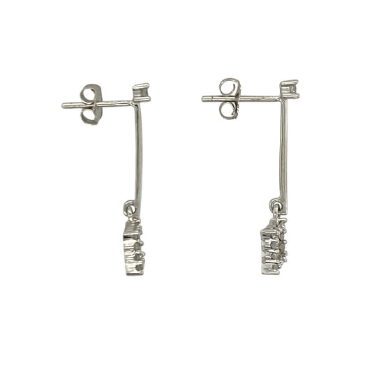 Add timeless sparkle and elegant sophistication to your jewellery collection with these pre-owned 9ct white gold diamond drop earrings, featuring a graceful design with refined everyday appeal—perfect for special occasions, gifting, or luxurious daily wear.

Design: The earrings feature an elegant drop design measuring approximately 28mm in length, creating a beautifully elongated silhouette that moves gracefully when worn.