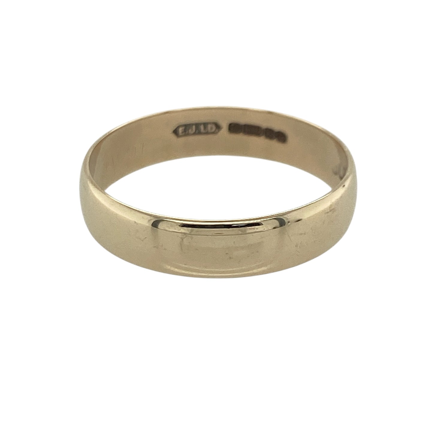 Celebrate timeless commitment with this pre-owned 9ct yellow gold wedding band ring, featuring a classic and elegant design with enduring everyday appeal—perfect as a wedding ring, anniversary band, or a versatile addition to any jewellery collection.

Design: The ring features a traditional polished wedding band profile measuring approximately 5mm wide, offering a balanced and timeless appearance. Its clean lines and classic styling create a sophisticated look that never goes out of fashion.