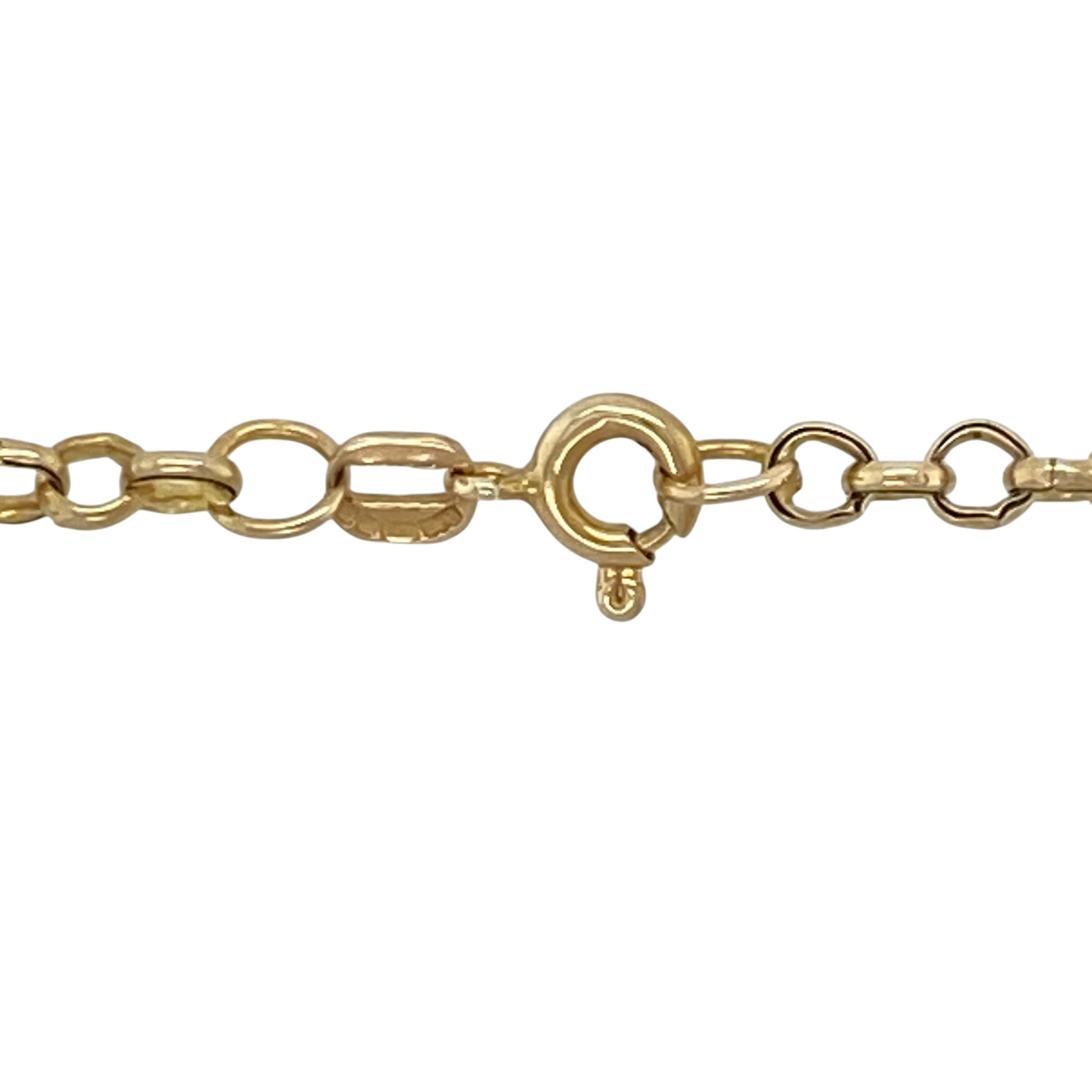 Add timeless style and everyday versatility to your jewellery collection with this pre-owned 9ct yellow gold belcher chain necklace, featuring a classic design with enduring appeal—perfect for wearing alone, layering, or pairing with a favourite pendant.

Design: The chain features traditional belcher links measuring approximately 3mm wide, creating a balanced and attractive appearance. The uniform rounded links offer a timeless look that suits both contemporary and classic jewellery styles.
